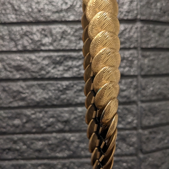 Gold shell belt! - Picture 4 of 5